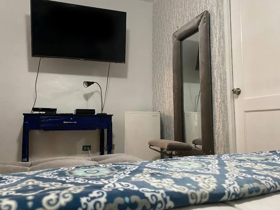 Casa Con Parqueo Privado, Patio Y Jacuzzi. Villa Santo Domingo 0*,